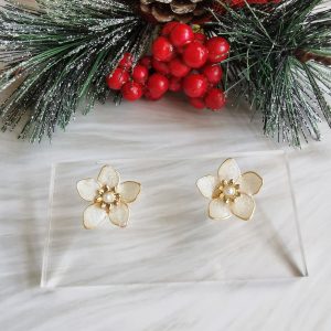 winter blossom white flowers