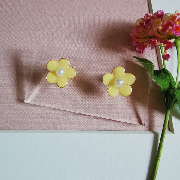 yellow flower studs