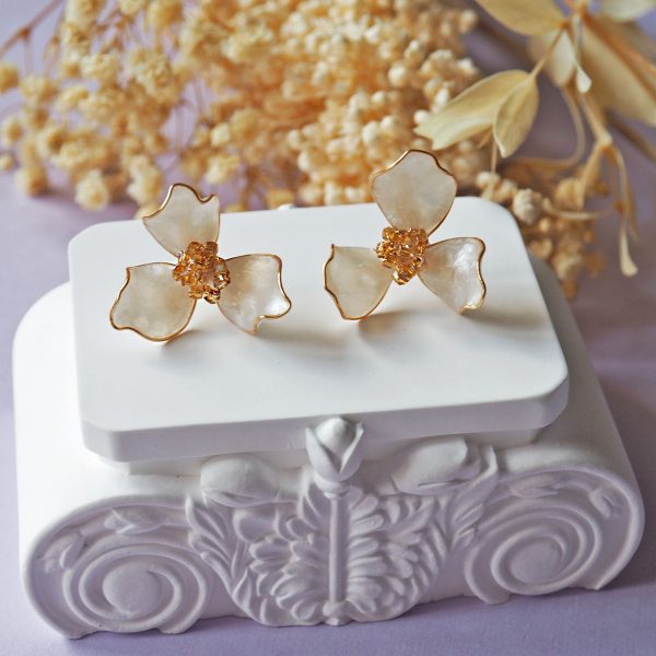 Aurelia Studs