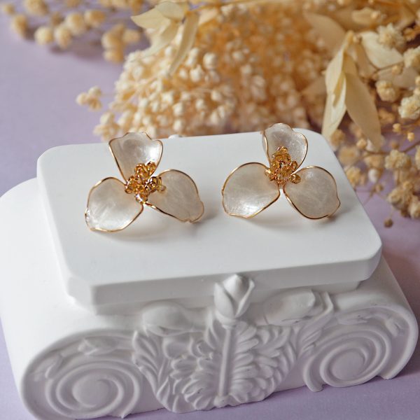 Aurelia Dangle